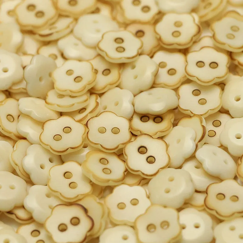 11-20mm Two-Hole Flower-Shaped Fruit Buttons for Kids 20 Pack