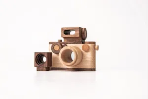 35MM Wooden Toy Camera Gift Set - Beech Wood with 2 Flashes ($88 Value)