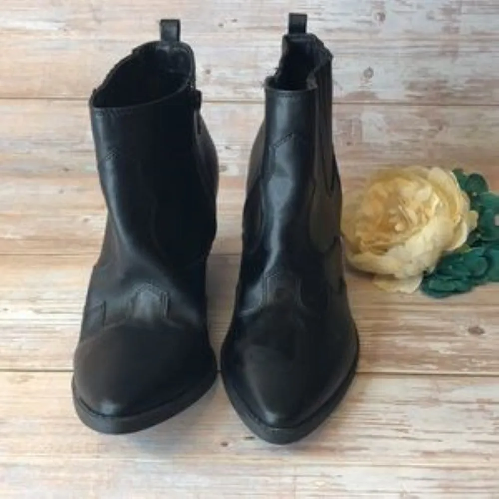 AMERICAN RAG Kayla Black Booties 9M