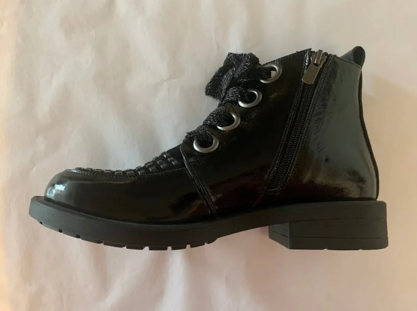 Asteropa Black Patent
