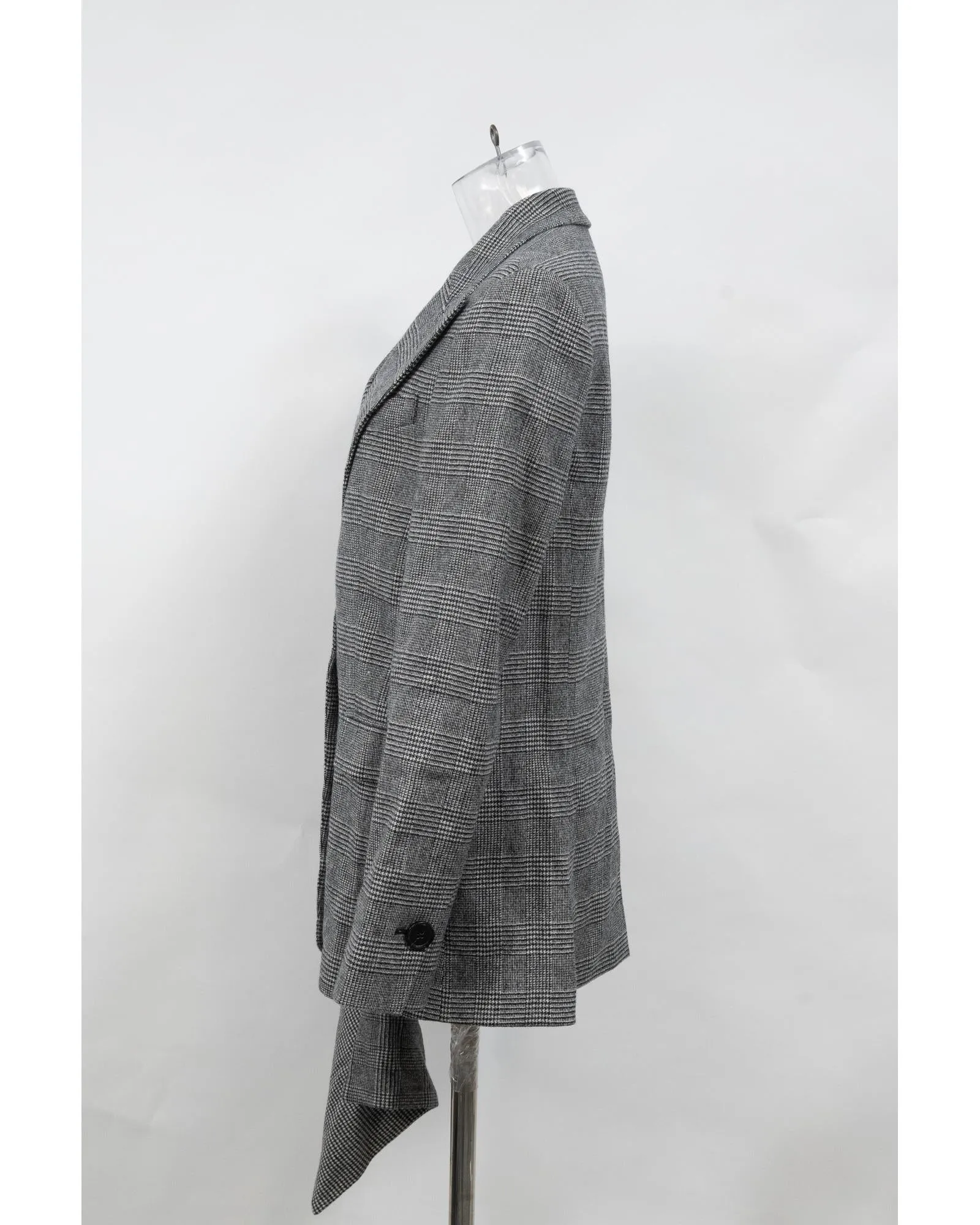 Asymmetrical Hemline Plaid Blazer