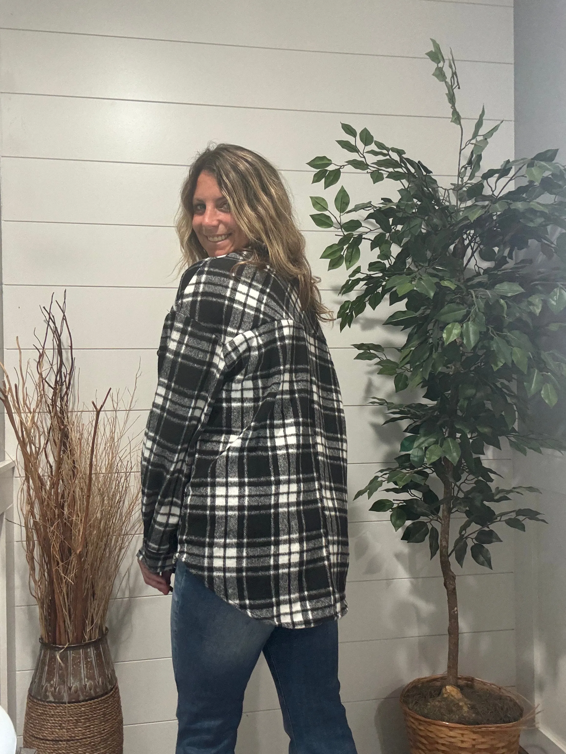 Basic Feel Plaid Print Flannel