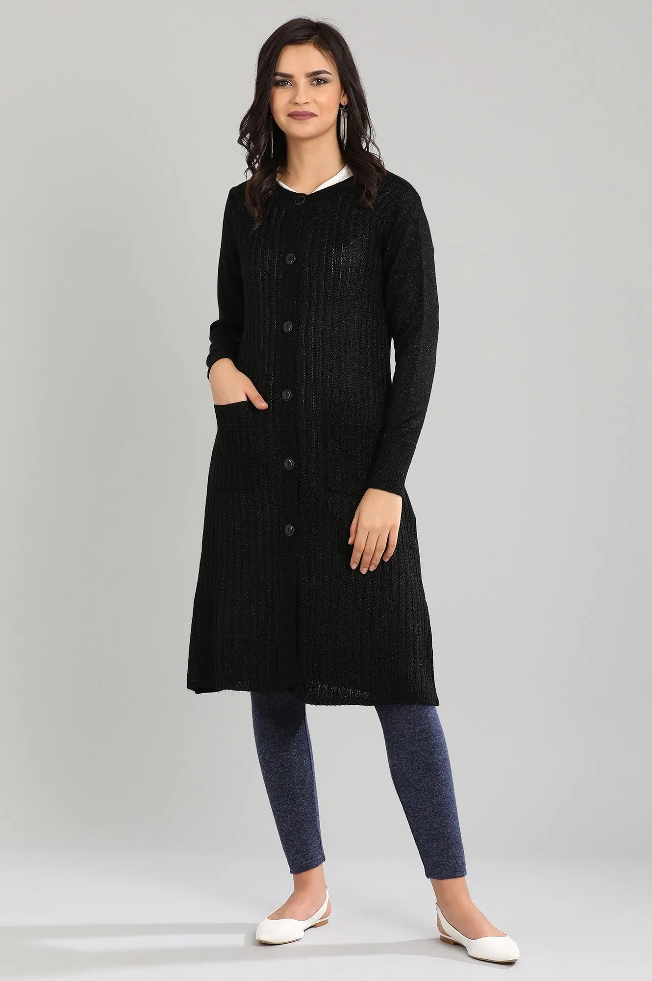 Black Round Neck Solid Sweater