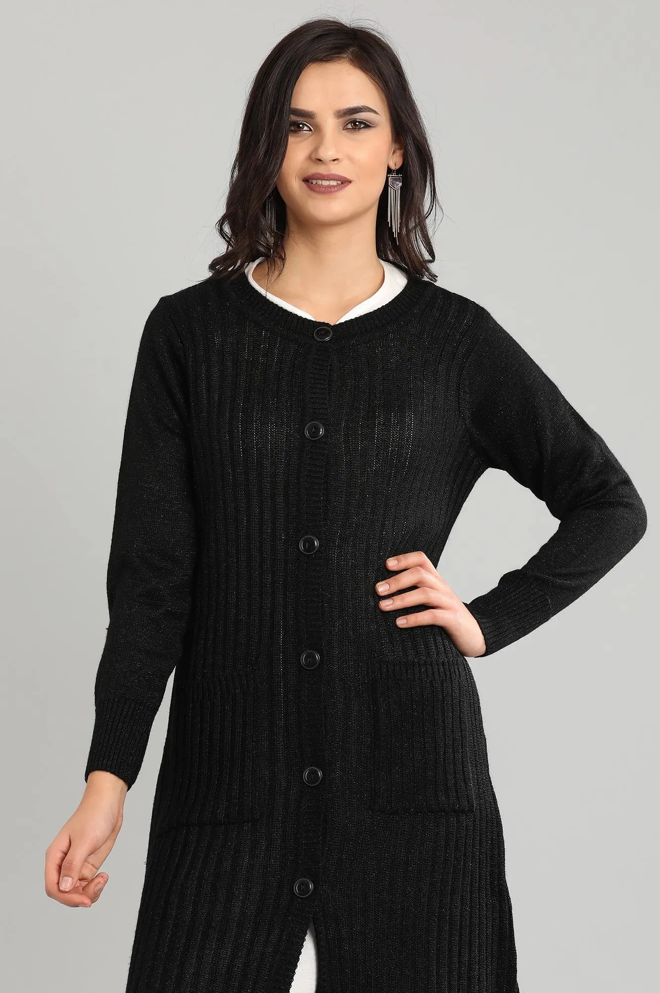 Black Round Neck Solid Sweater