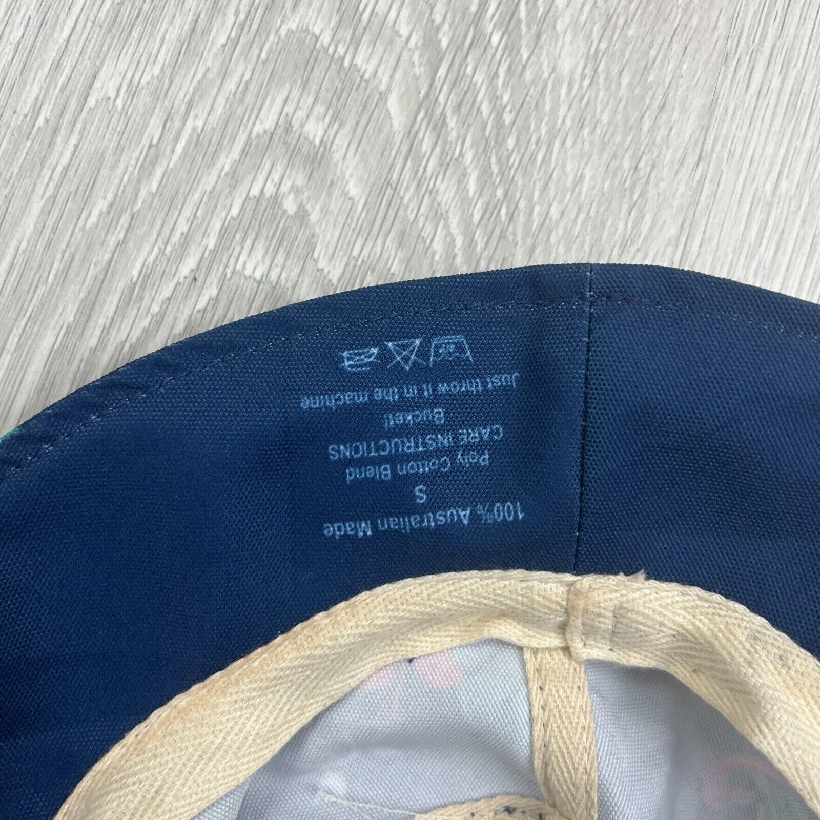 Budgy Smuggler Bucket Hat Size Small