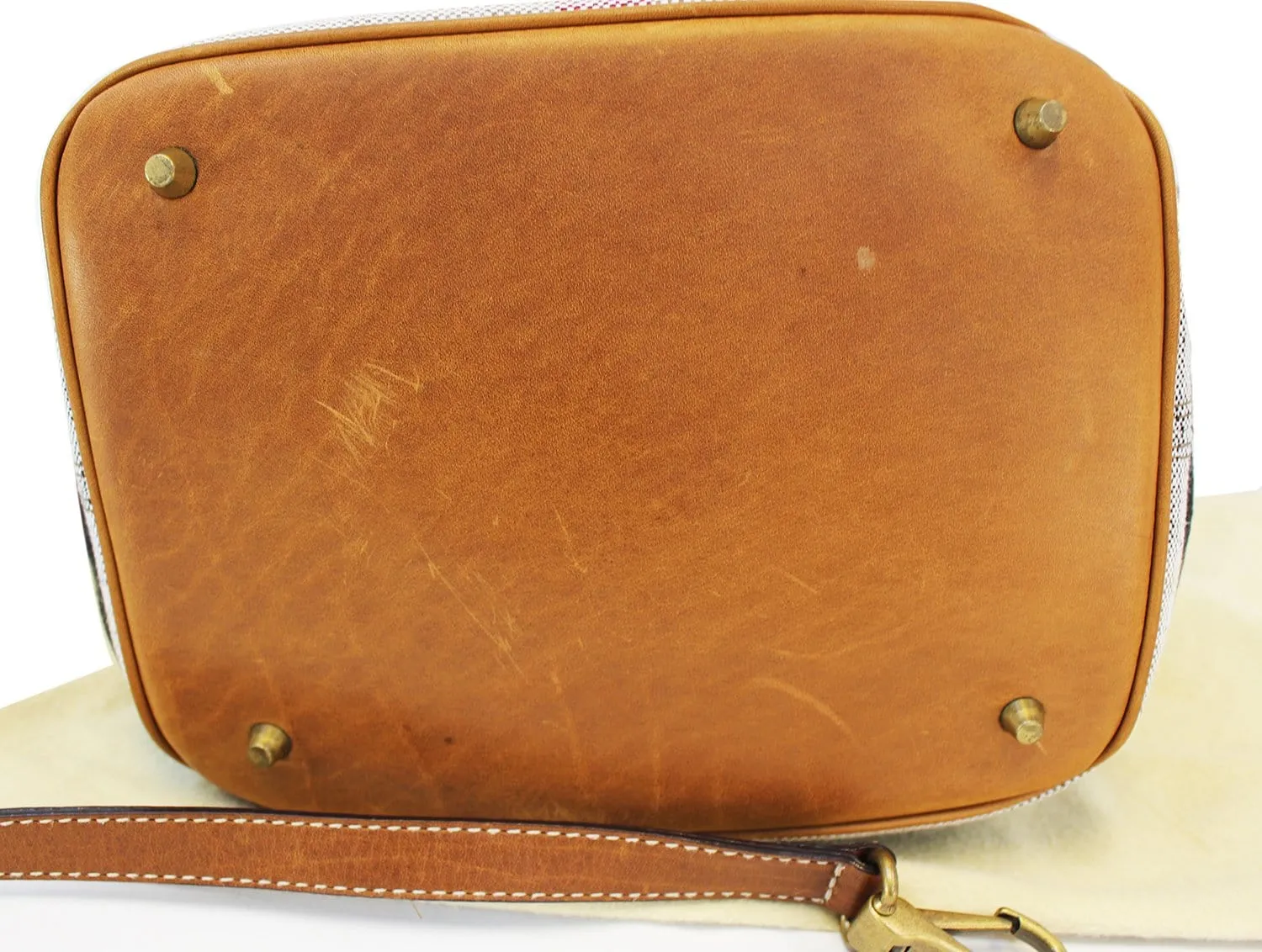BURBERRY Brit Susanna Medium Bucket Bag