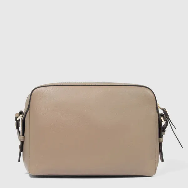 Camera Bag Piquadro Circle in Pelle Tortora