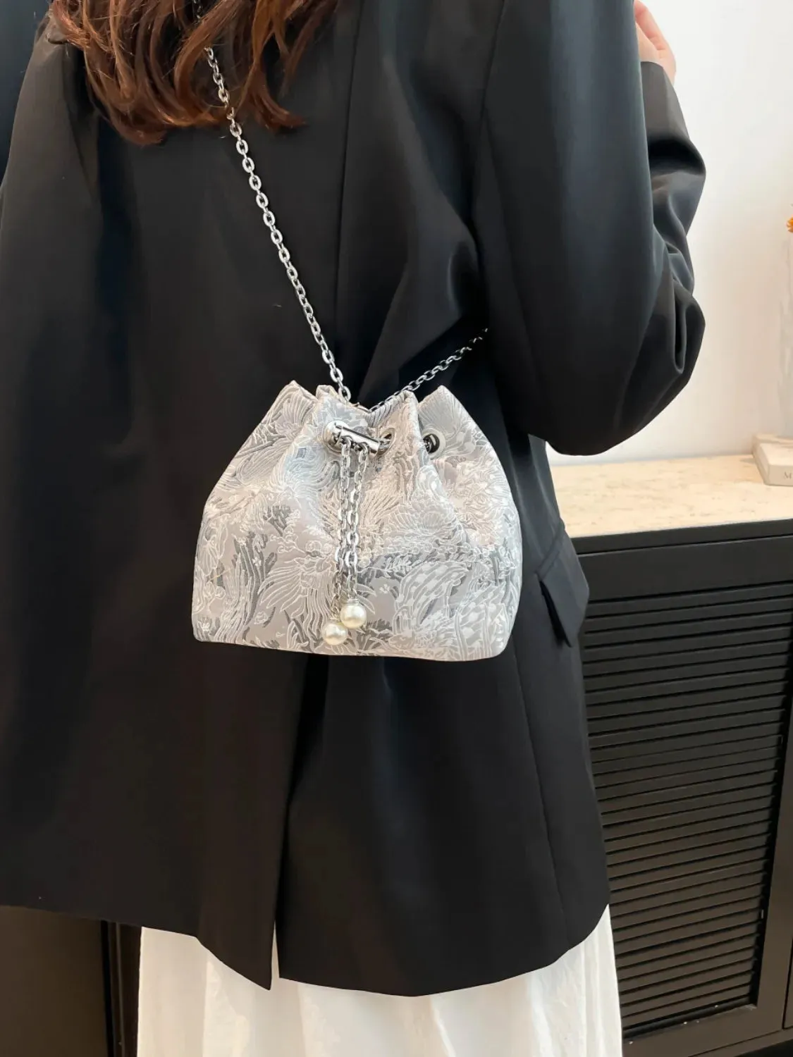 Chain Strap Bucket Bag