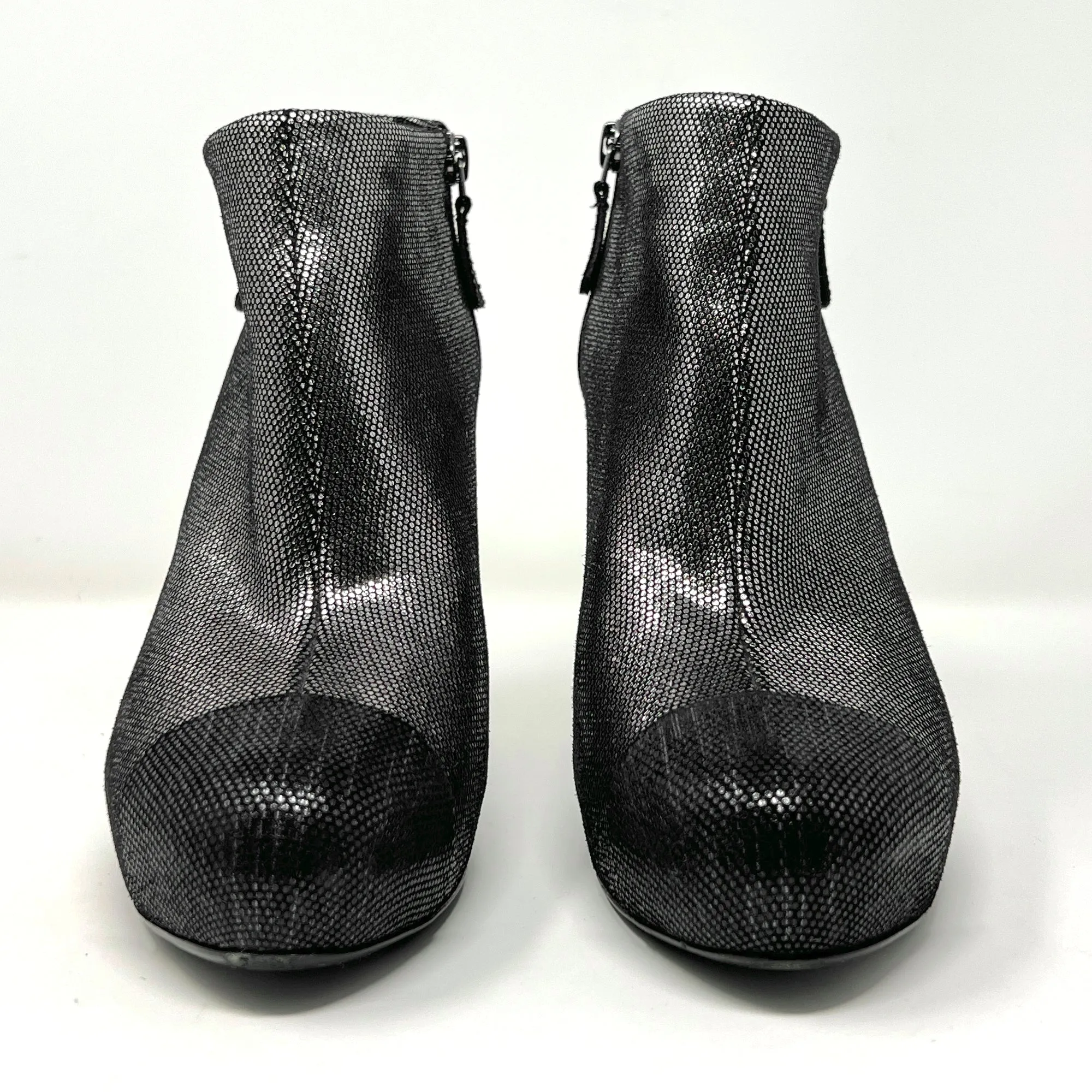 Chanel Cap Toe Silver Metallic Leather Interlocking Logo High Heels Ankle Boots Size EU 37.5