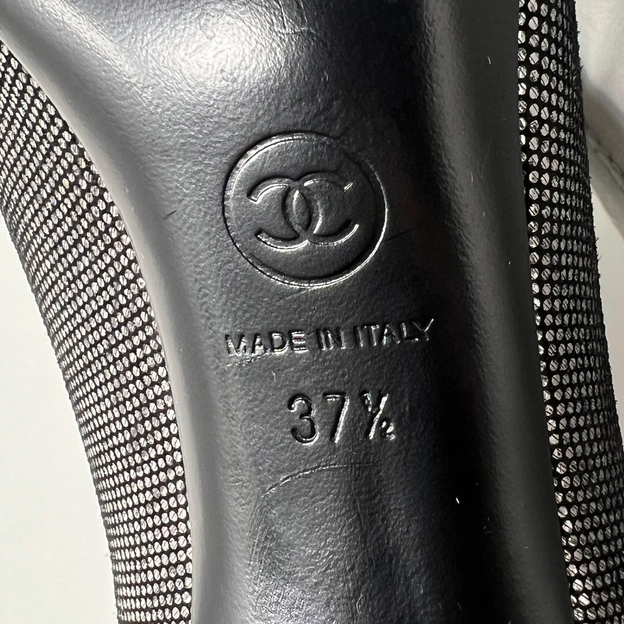 Chanel Cap Toe Silver Metallic Leather Interlocking Logo High Heels Ankle Boots Size EU 37.5