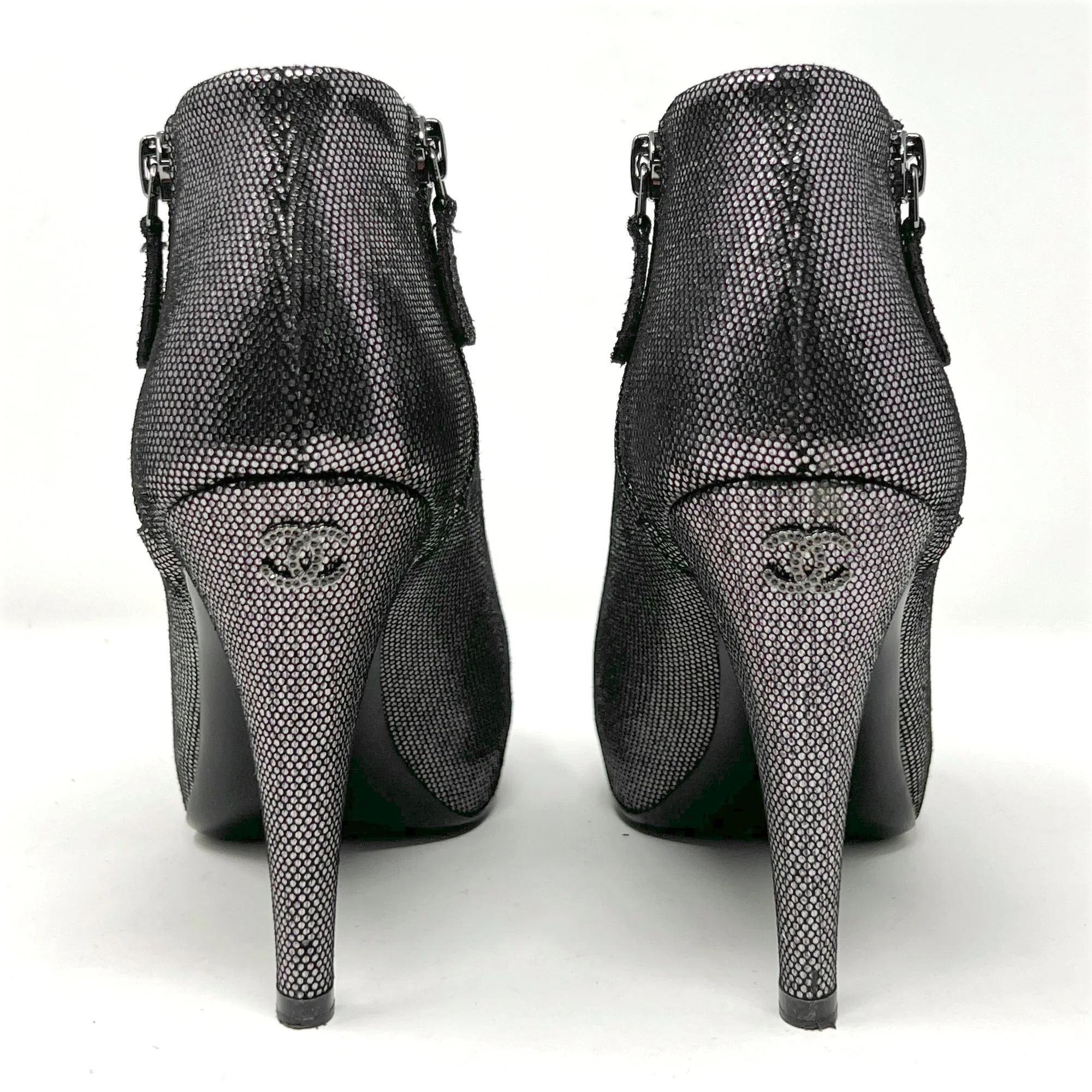 Chanel Cap Toe Silver Metallic Leather Interlocking Logo High Heels Ankle Boots Size EU 37.5