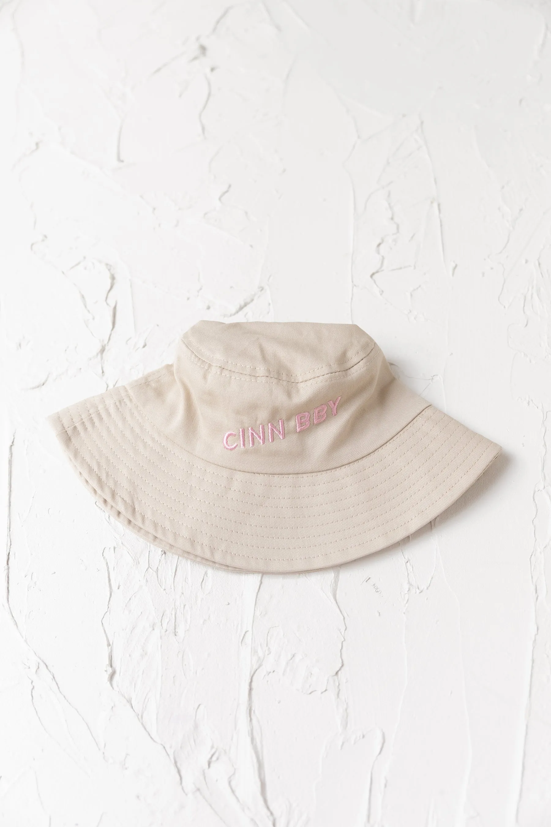 Cinn Bby Bucket Hat - Pink