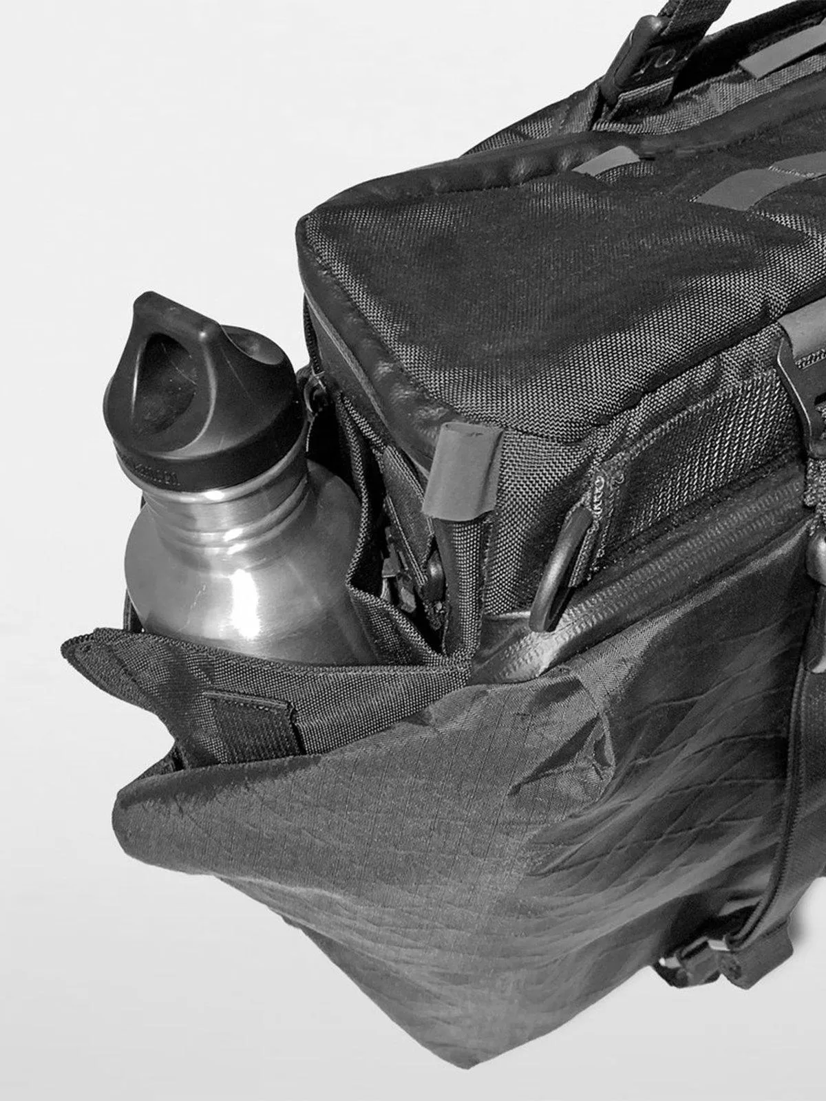 Code Of Bell X-CASE 3 Way Brief Pack Pitch Black