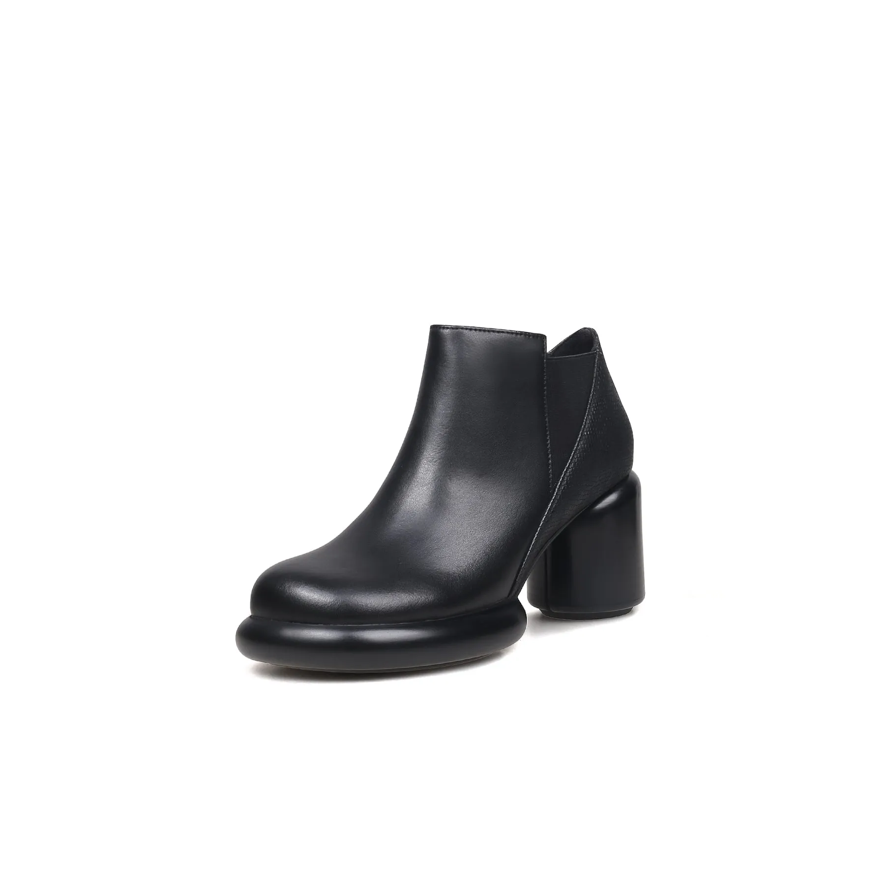 Cylinder Heel Leather Ankle Bootie - Black