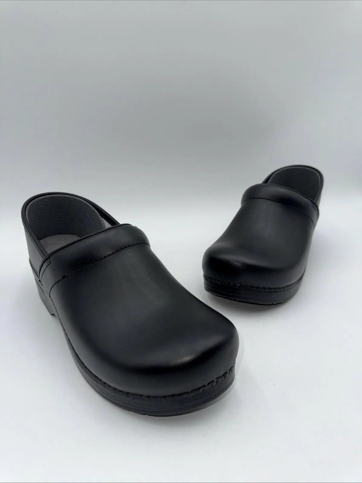 Dansko Professional Black Cabrio Women's Comfort Clog - Size EU 41
