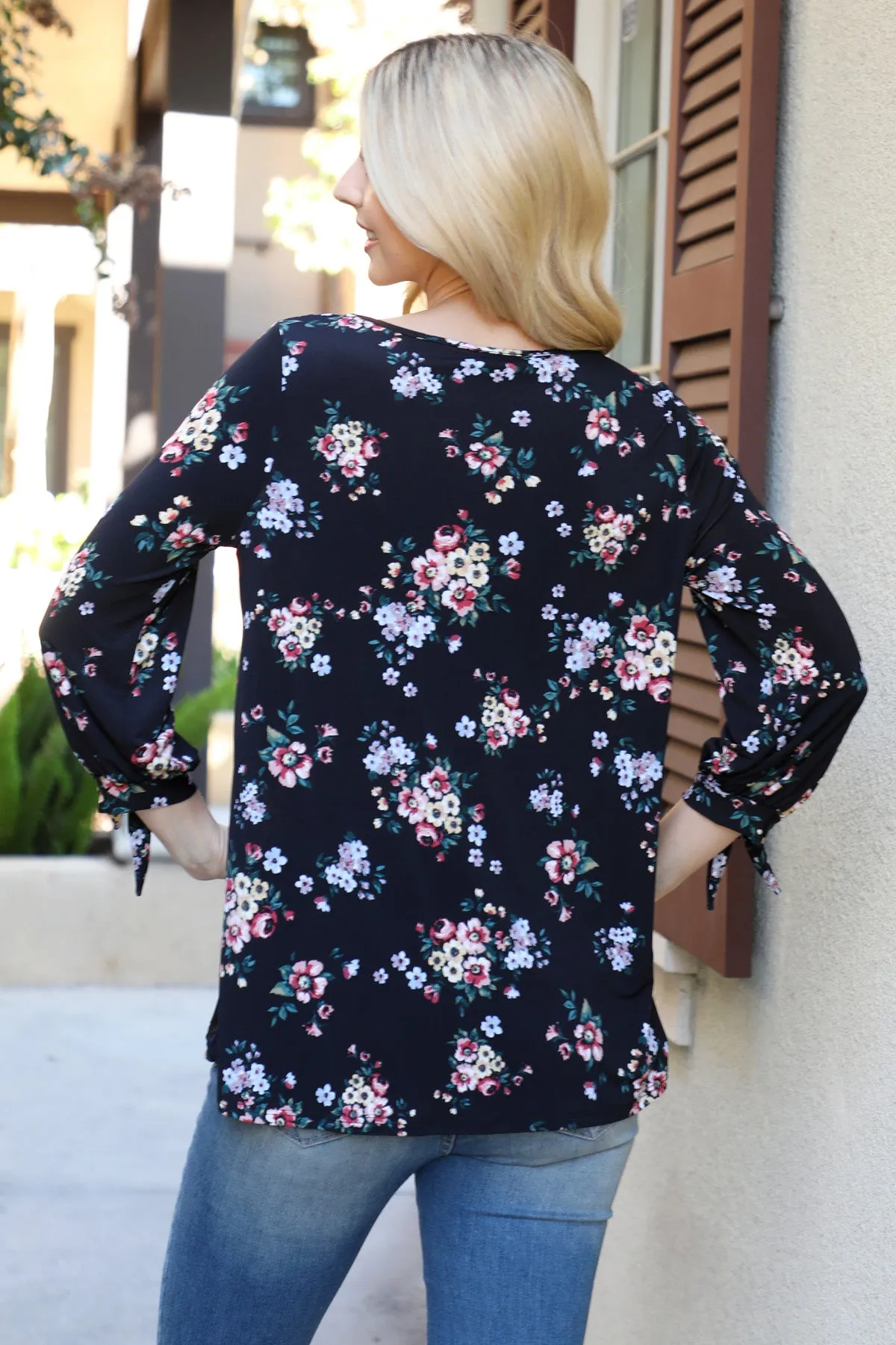 Floral Quarter Tie Knot Detail Sleeve Top