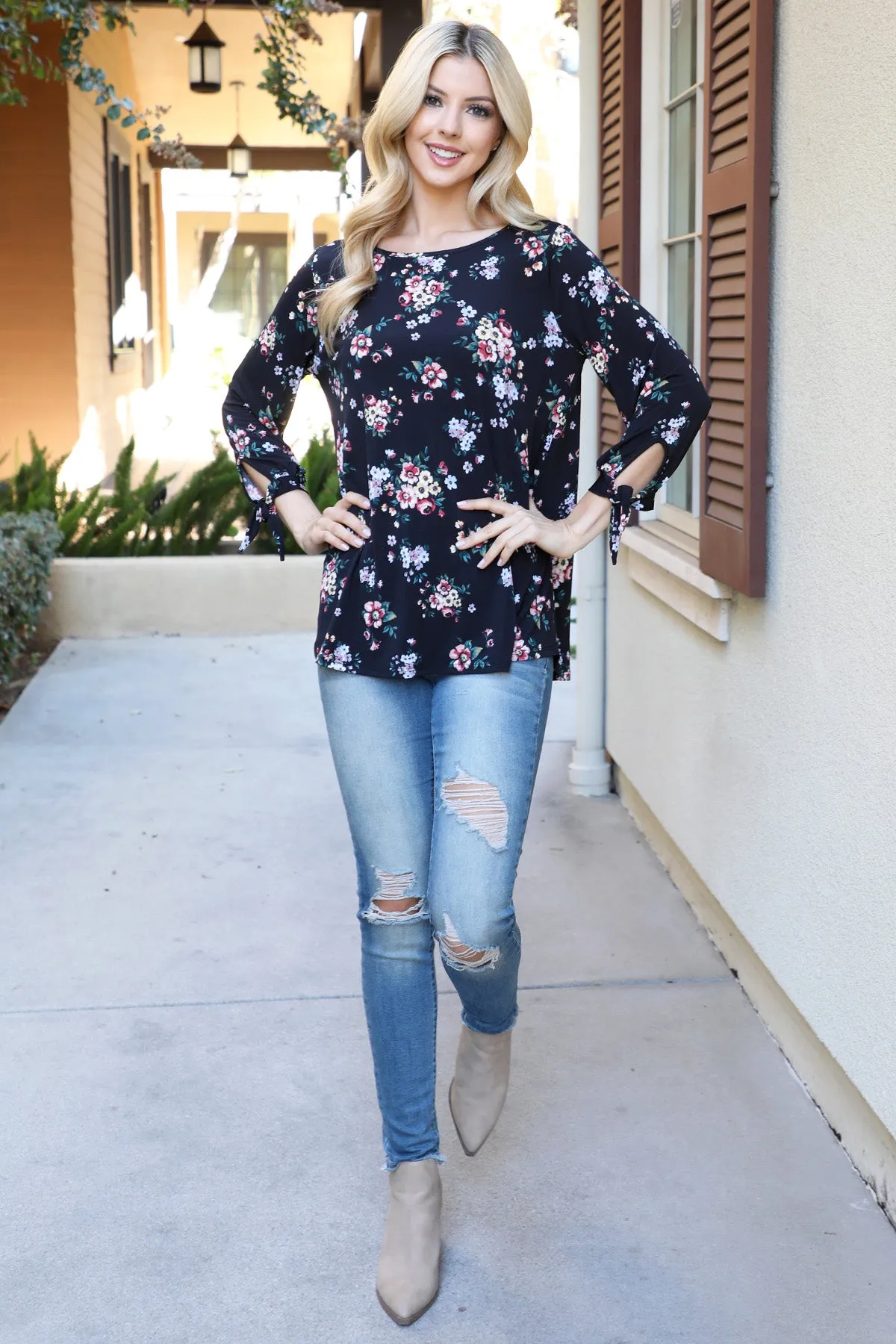 Floral Quarter Tie Knot Detail Sleeve Top