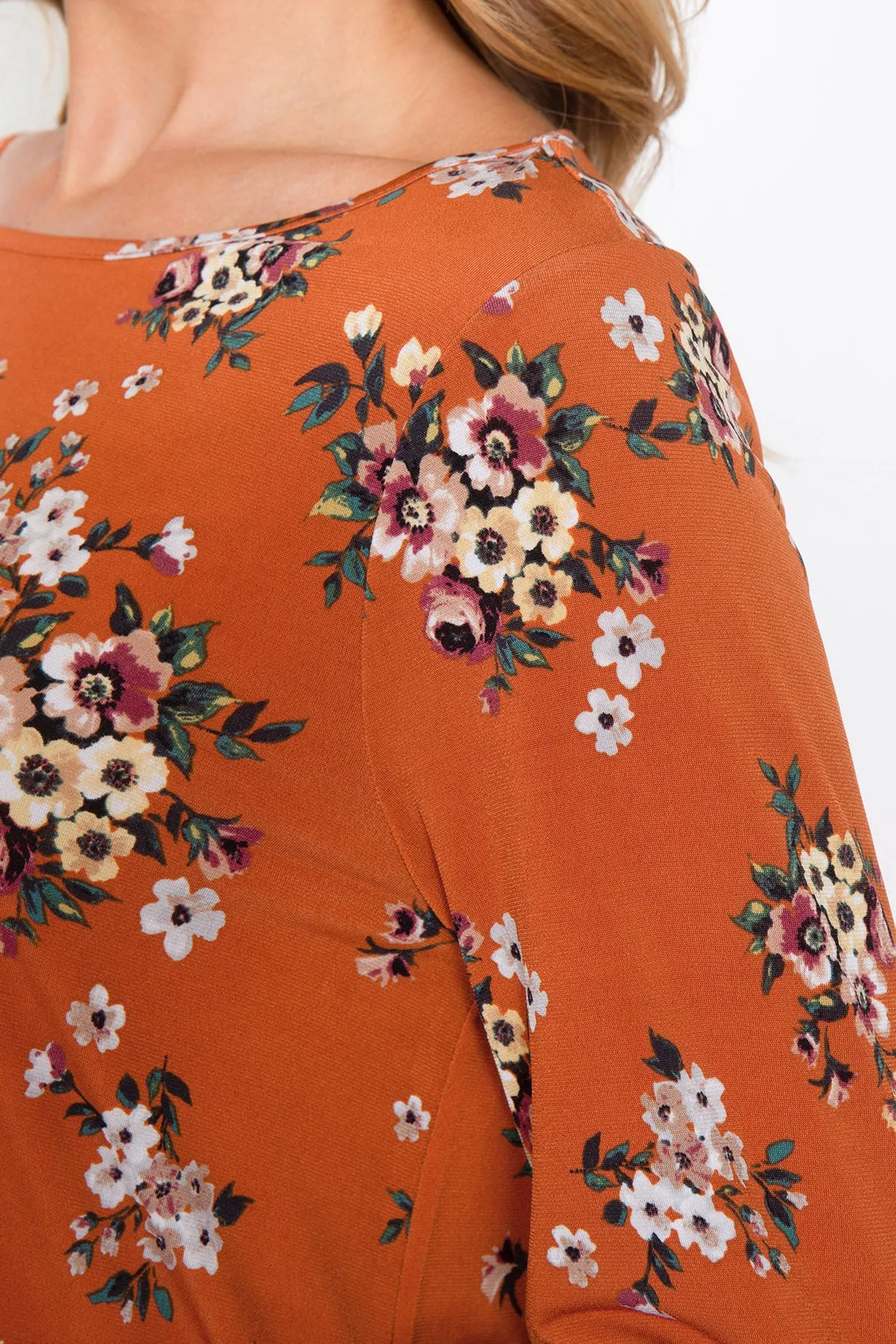Floral Quarter Tie Knot Detail Sleeve Top