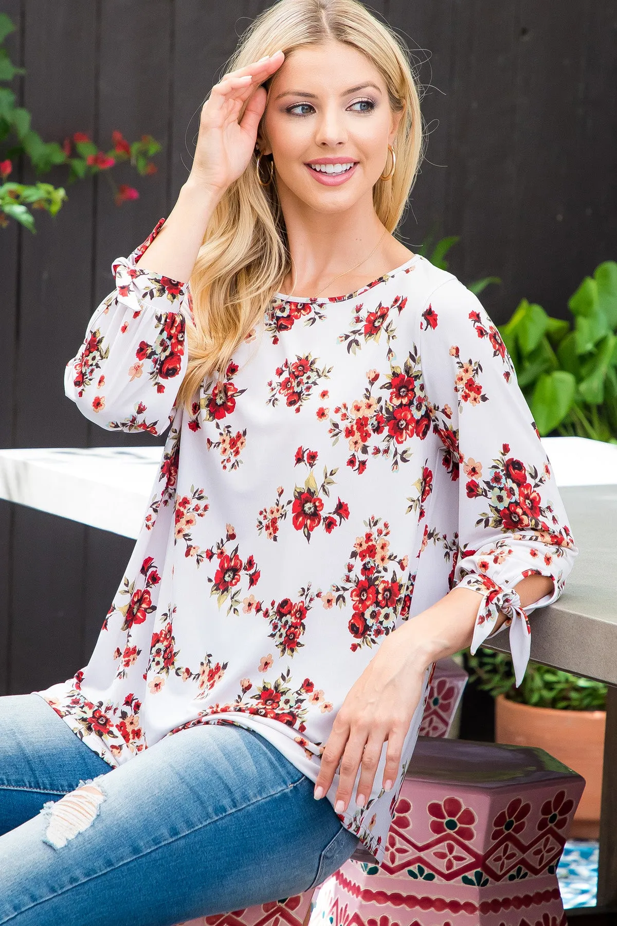 Floral Quarter Tie Knot Detail Sleeve Top