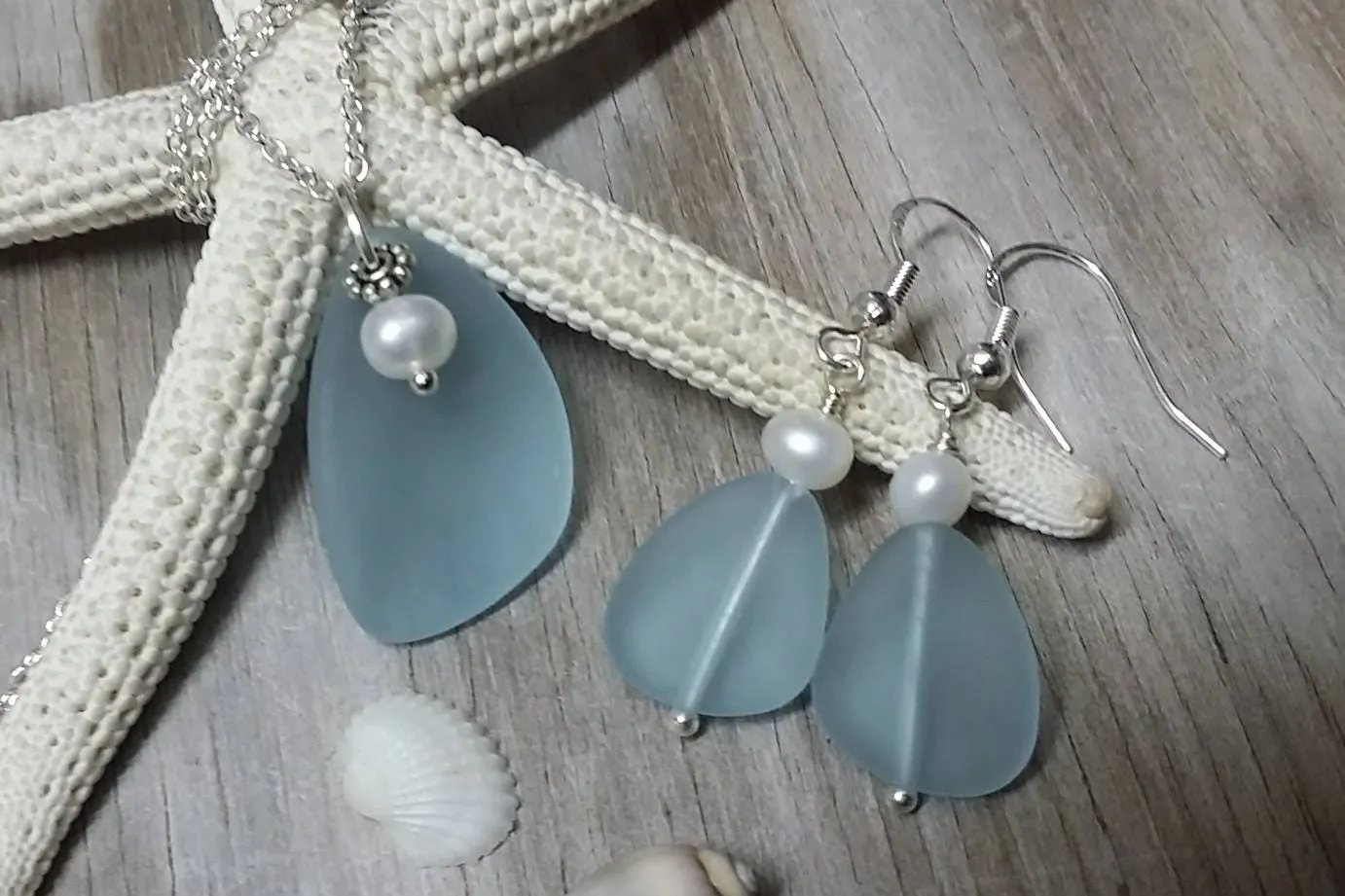 Handmade in Hawaii, "Magical Color Changing" Purple sea glass necklace   earrings jewelry set, natural pearl.