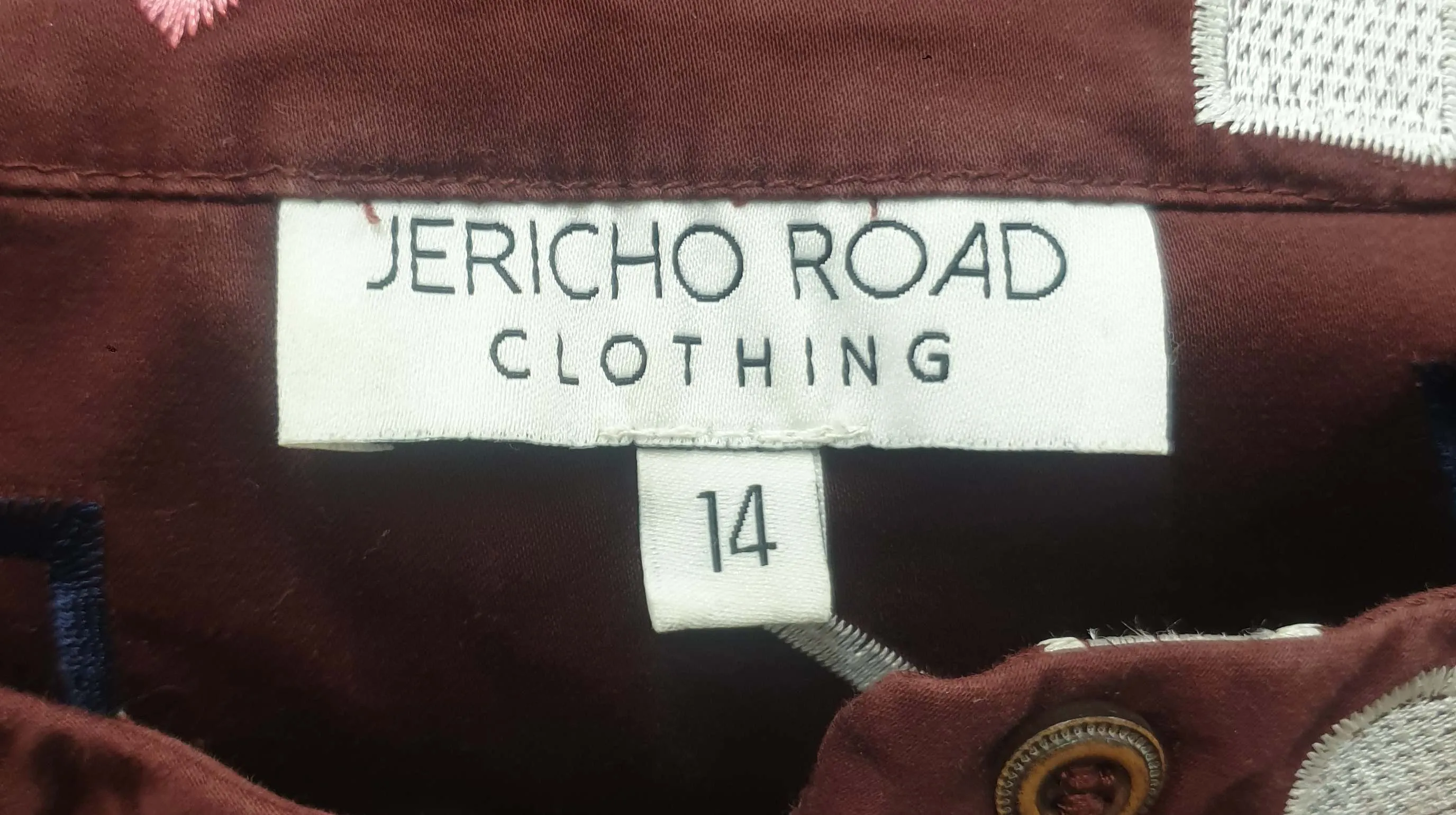 Jericho Road deep red top with cute embroidery detail size 14