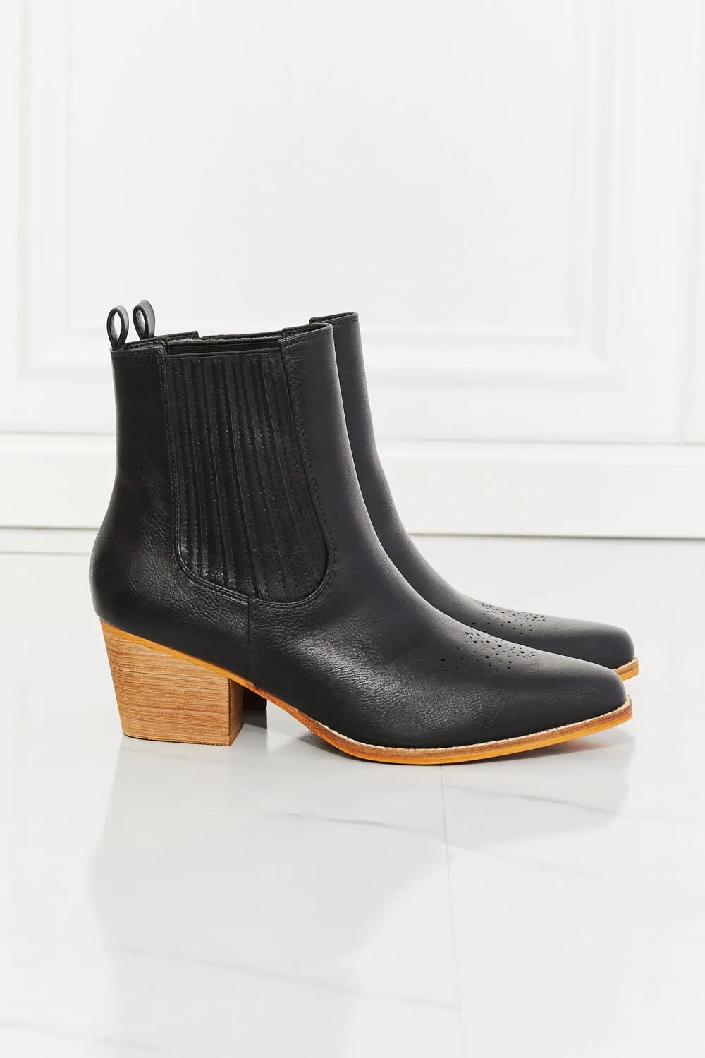 Love the Journey Stacked Heel Chelsea Boot - Black