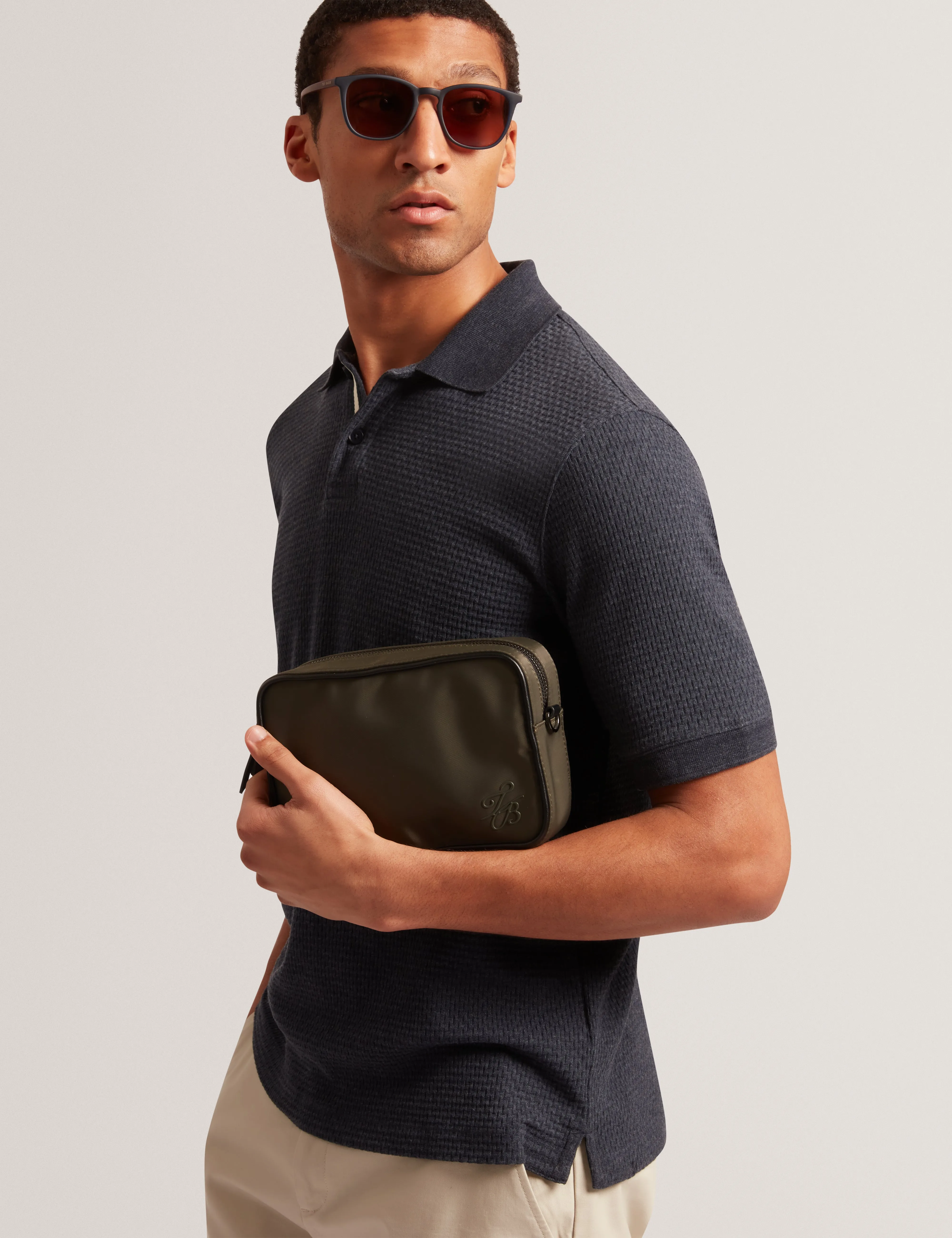 Nesbiit Nylon Tb Script Camera Crossbody Bag Khaki