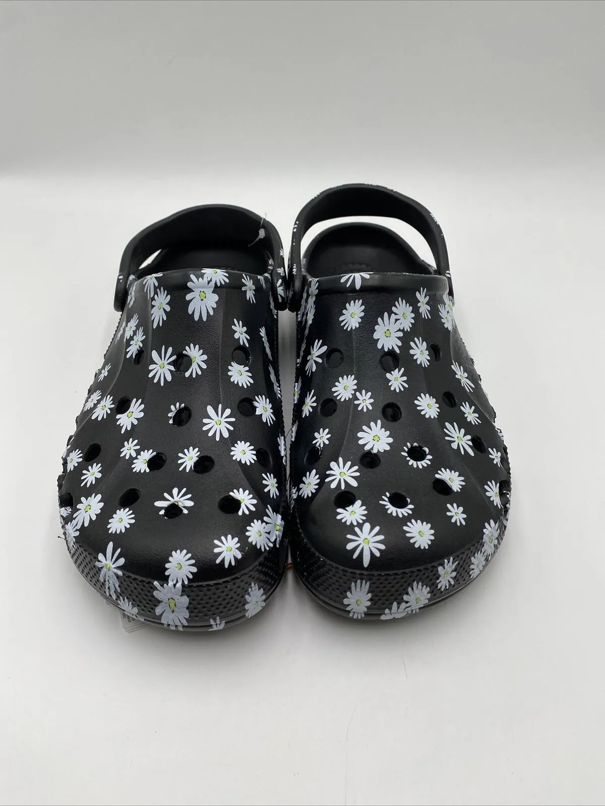 NWOB Crocs Adult Baya Seasonal Printed Clogs Black/White Size 12M - Like New