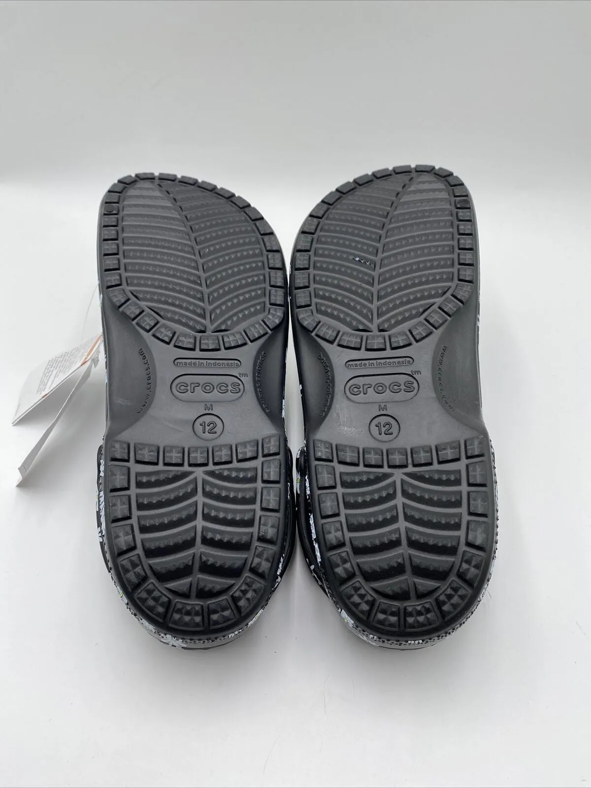 NWOB Crocs Adult Baya Seasonal Printed Clogs Black/White Size 12M - Like New