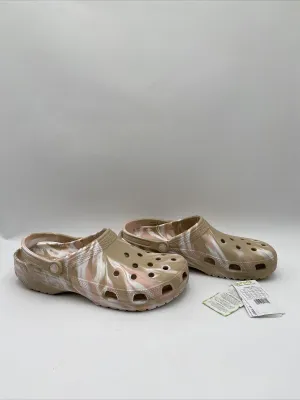 NWOB Crocs Classic Marbled Clogs Beige Size 13M - Like New