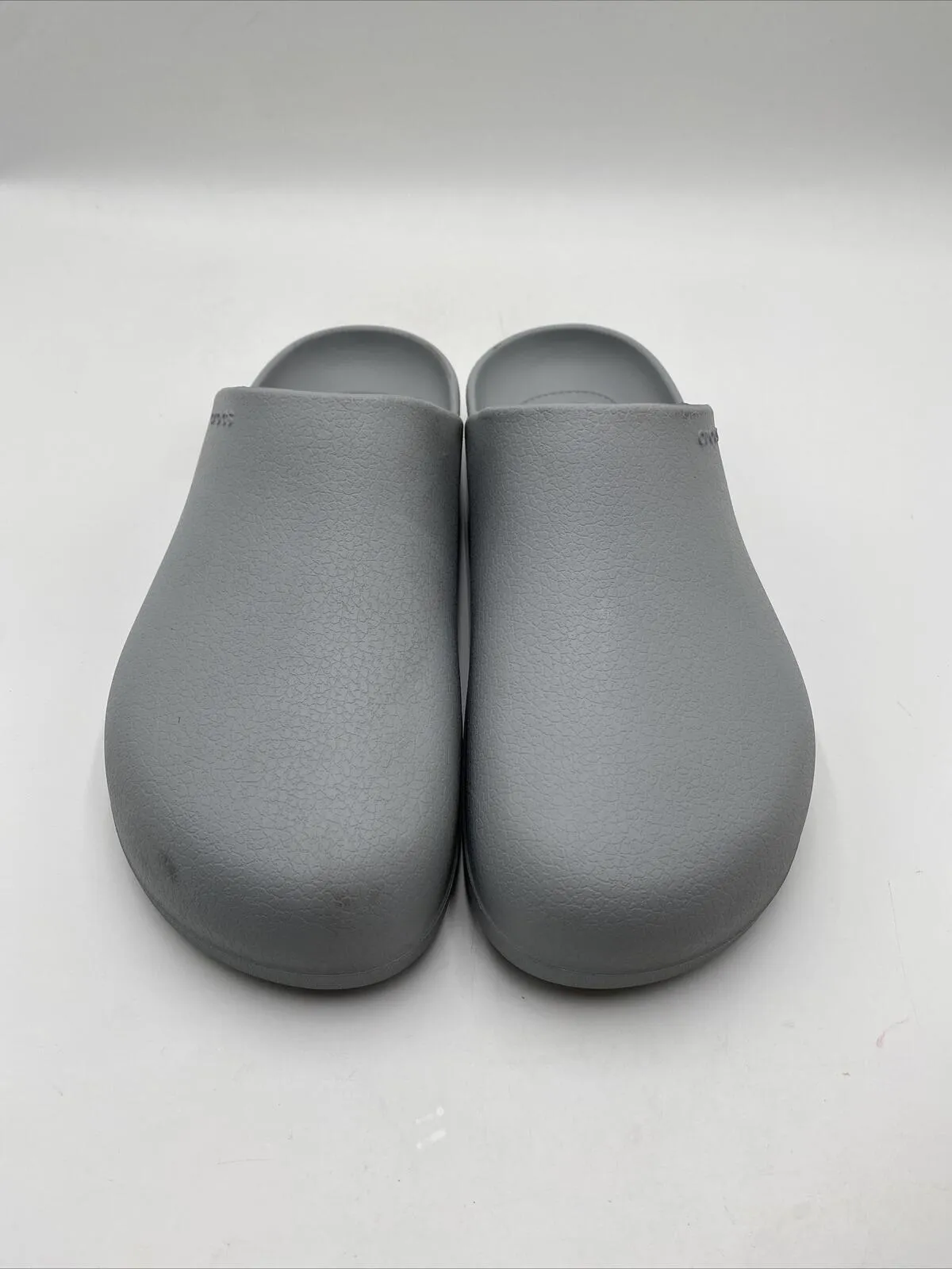 NWOB Crocs Dylan Clogs Men's Grey Size 13M - Like New