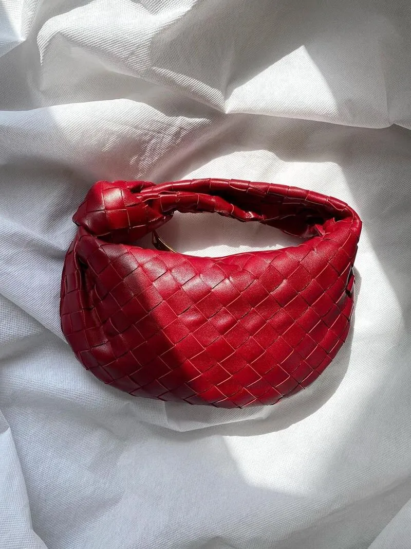 Qiyana - Elegant Woven Woman's Bag