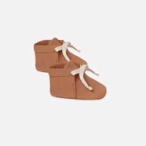 Quincy Mae Baby Booties - Amber