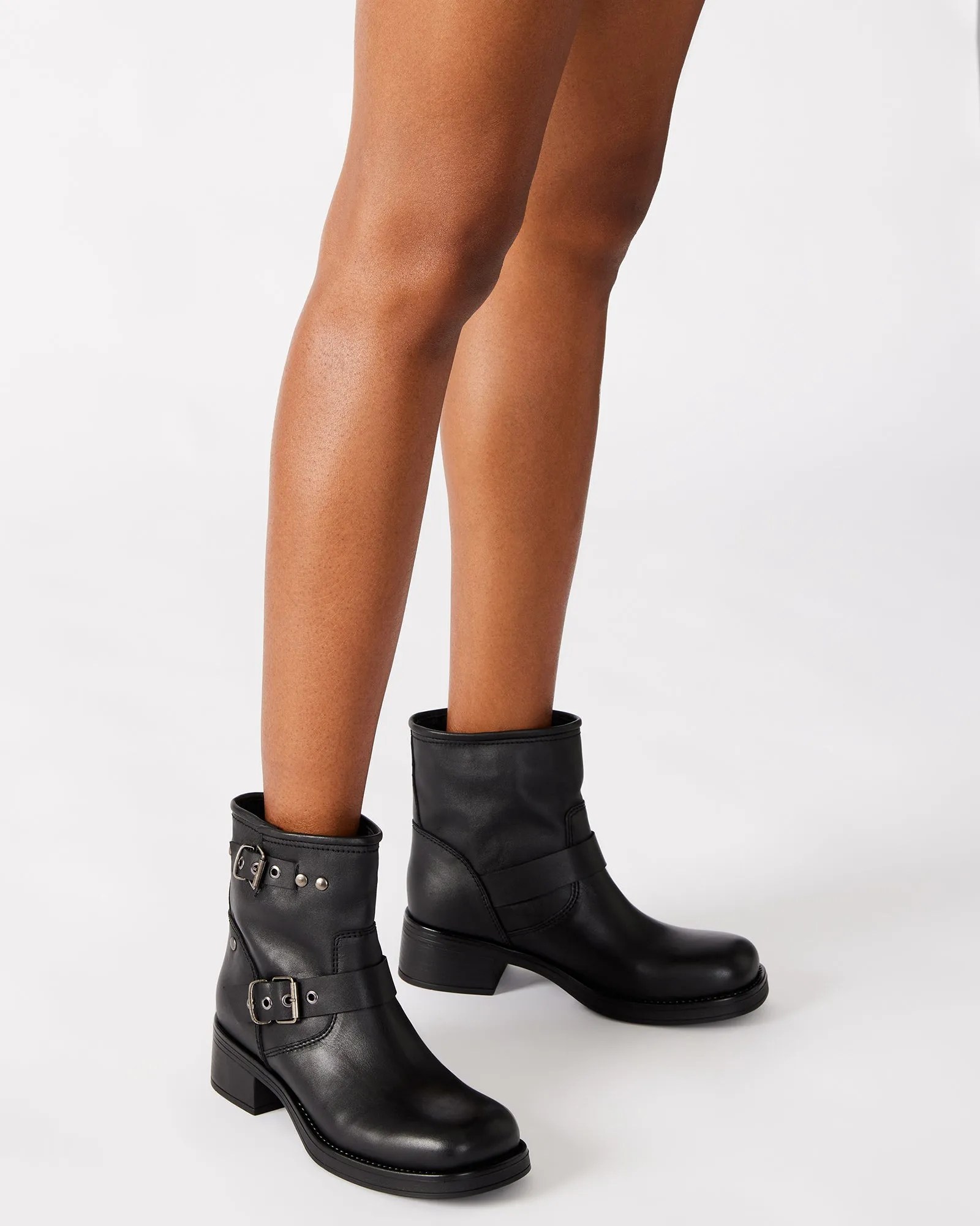 RAMPANT BLACK LEATHER