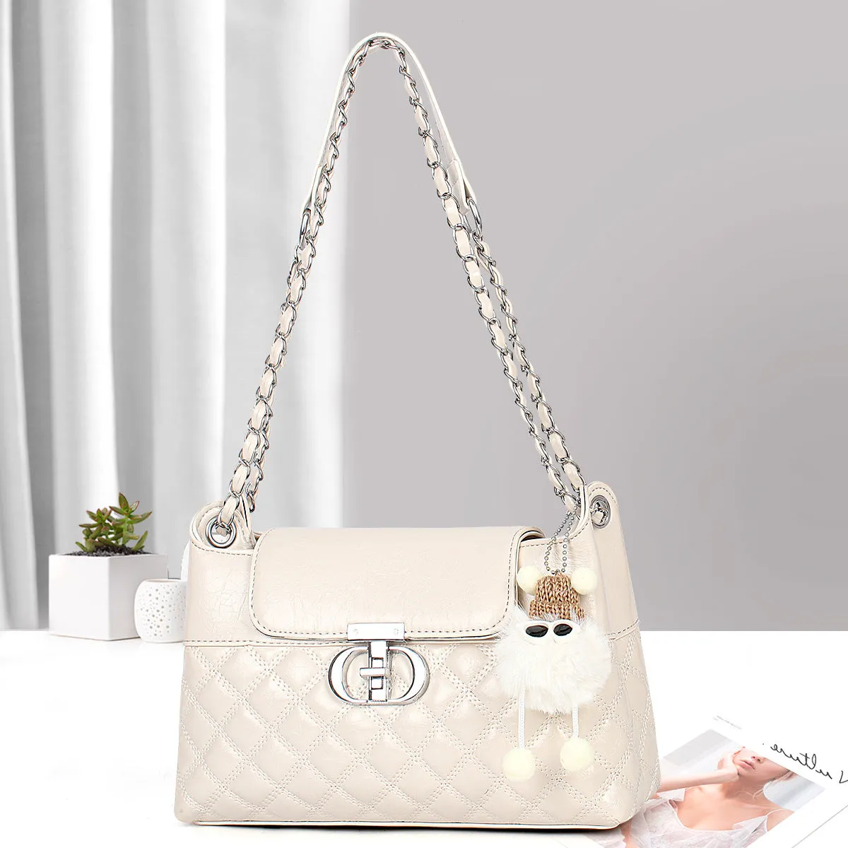 REALAIOT 2025 Bags women's niche large-capacity women's bags popular new versatile shoulder messenger bags small square bags women's bags Popular trade