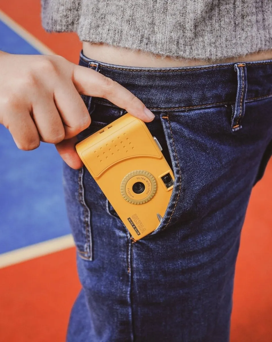 Reto Ultra Wide and Slim - 35mm Film Camera