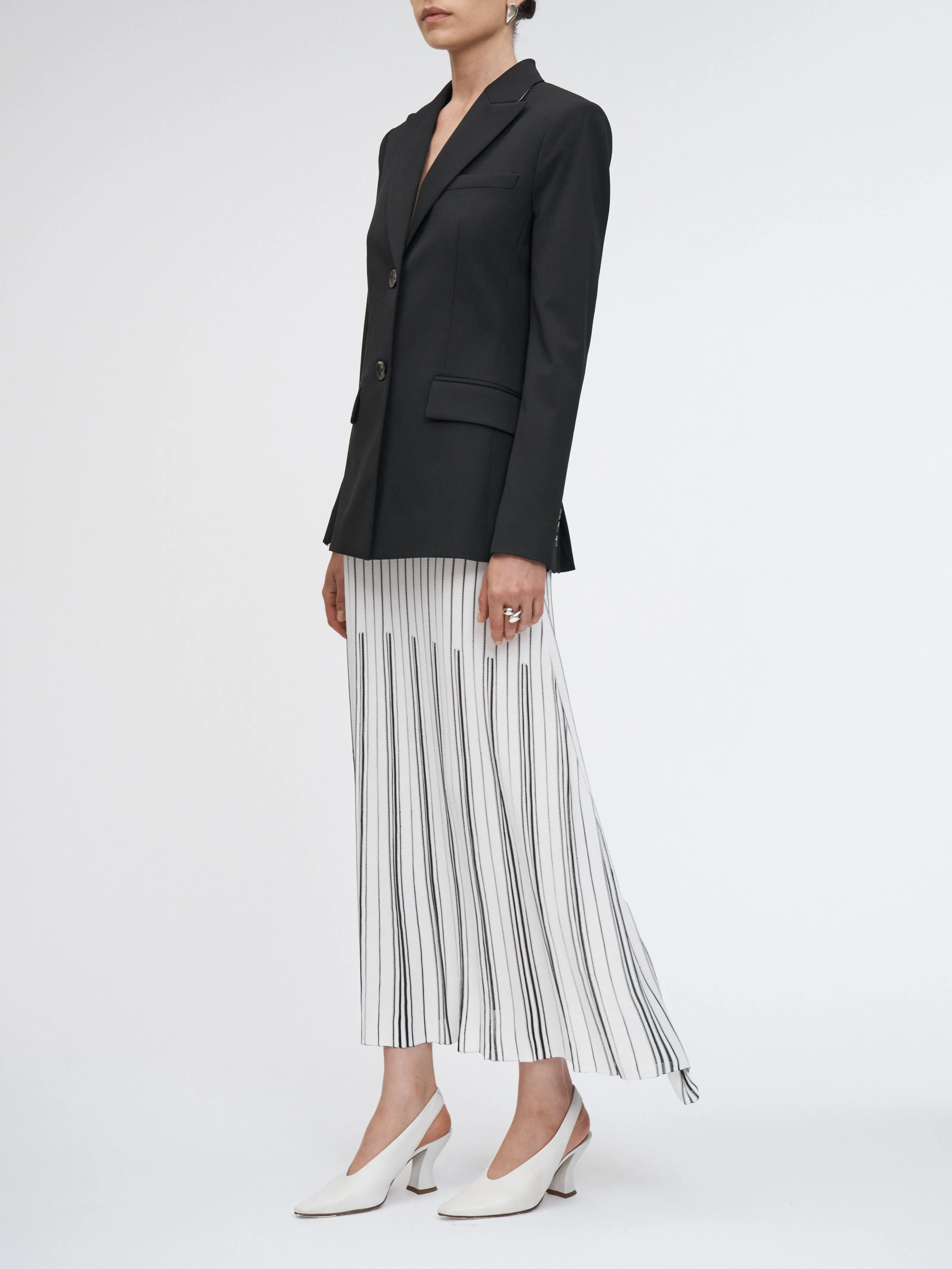 Single Breasted Blazer in Black