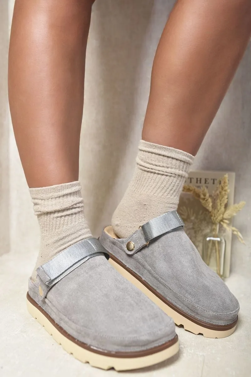 Slingback Closed Toe Clogs