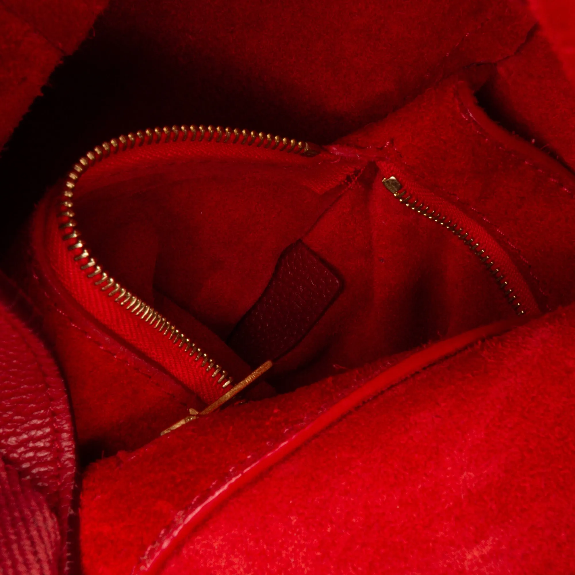 Small Leather Seau Sangle