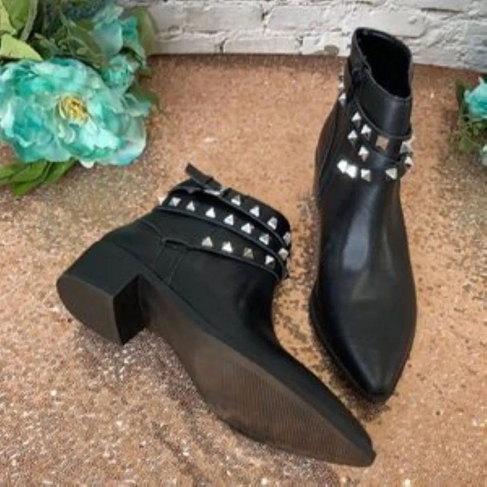 Steve Madden Black Leather Besto Studded Ankle Booties 5.5M