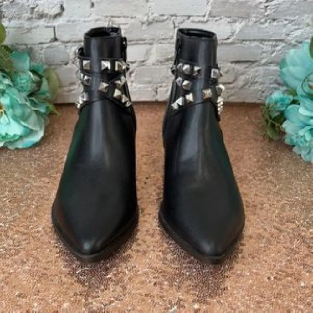 Steve Madden Black Leather Besto Studded Ankle Booties 5.5M