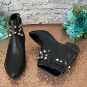 Steve Madden Black Leather Besto Studded Ankle Booties 5.5M