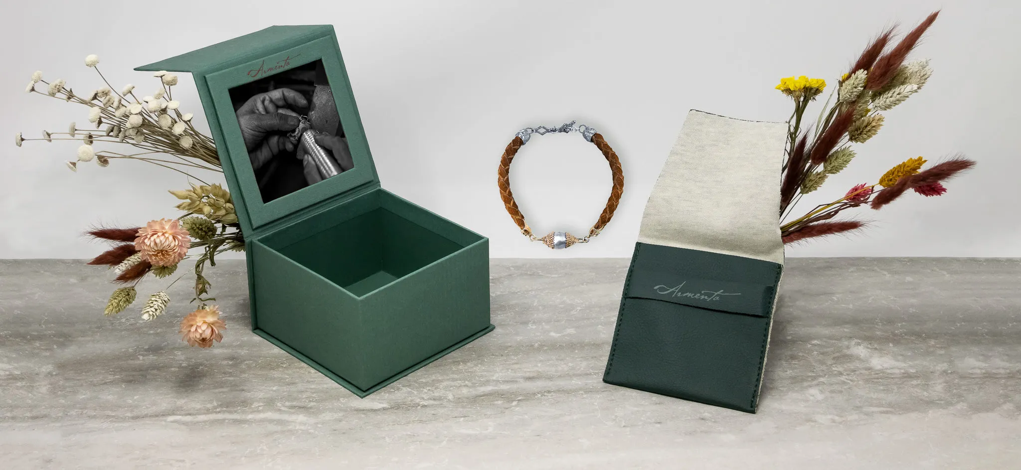 TAHITIAN PEARL BROWN LEATHER BRACELET