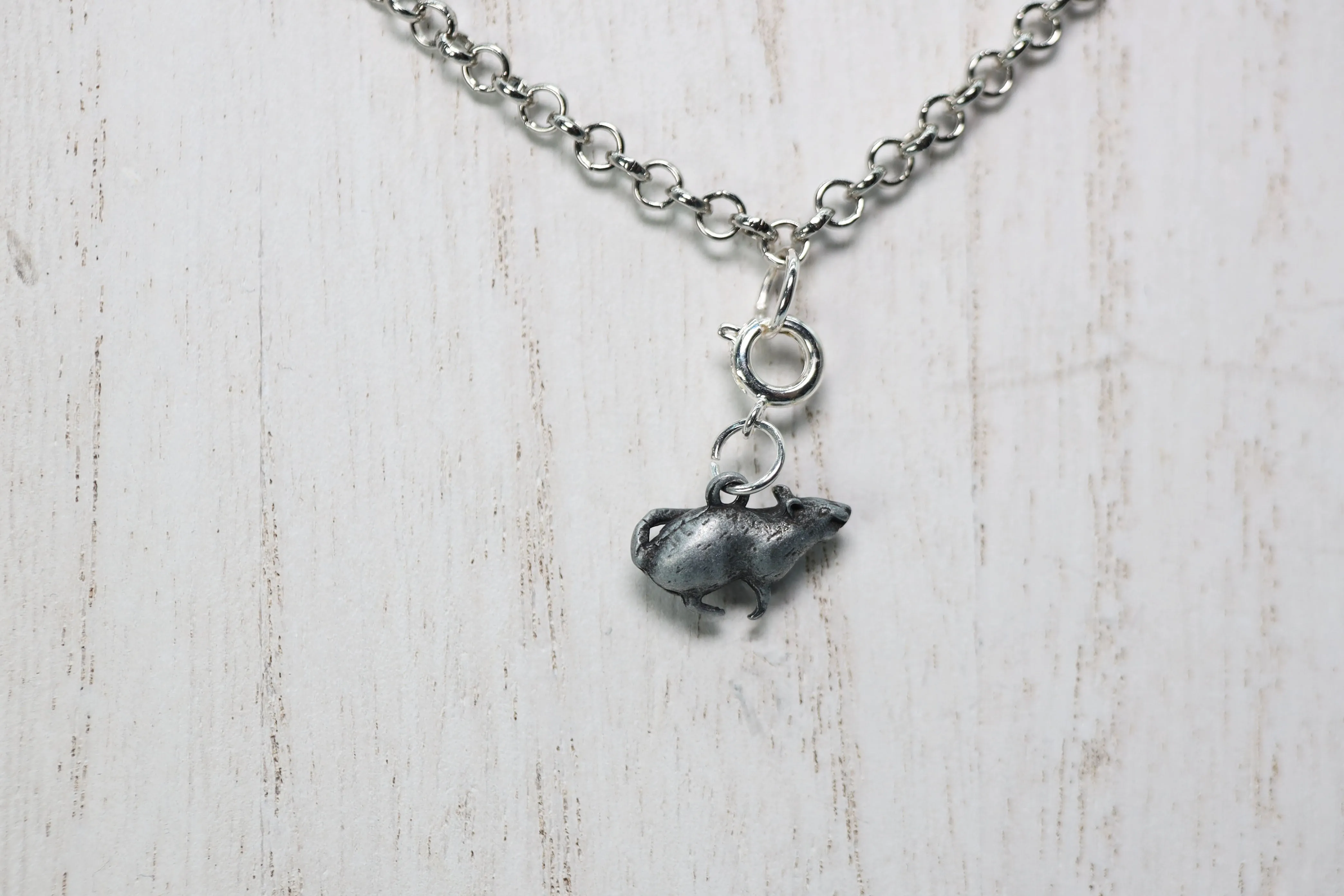 Traveler's Trinkets: Rat Charm