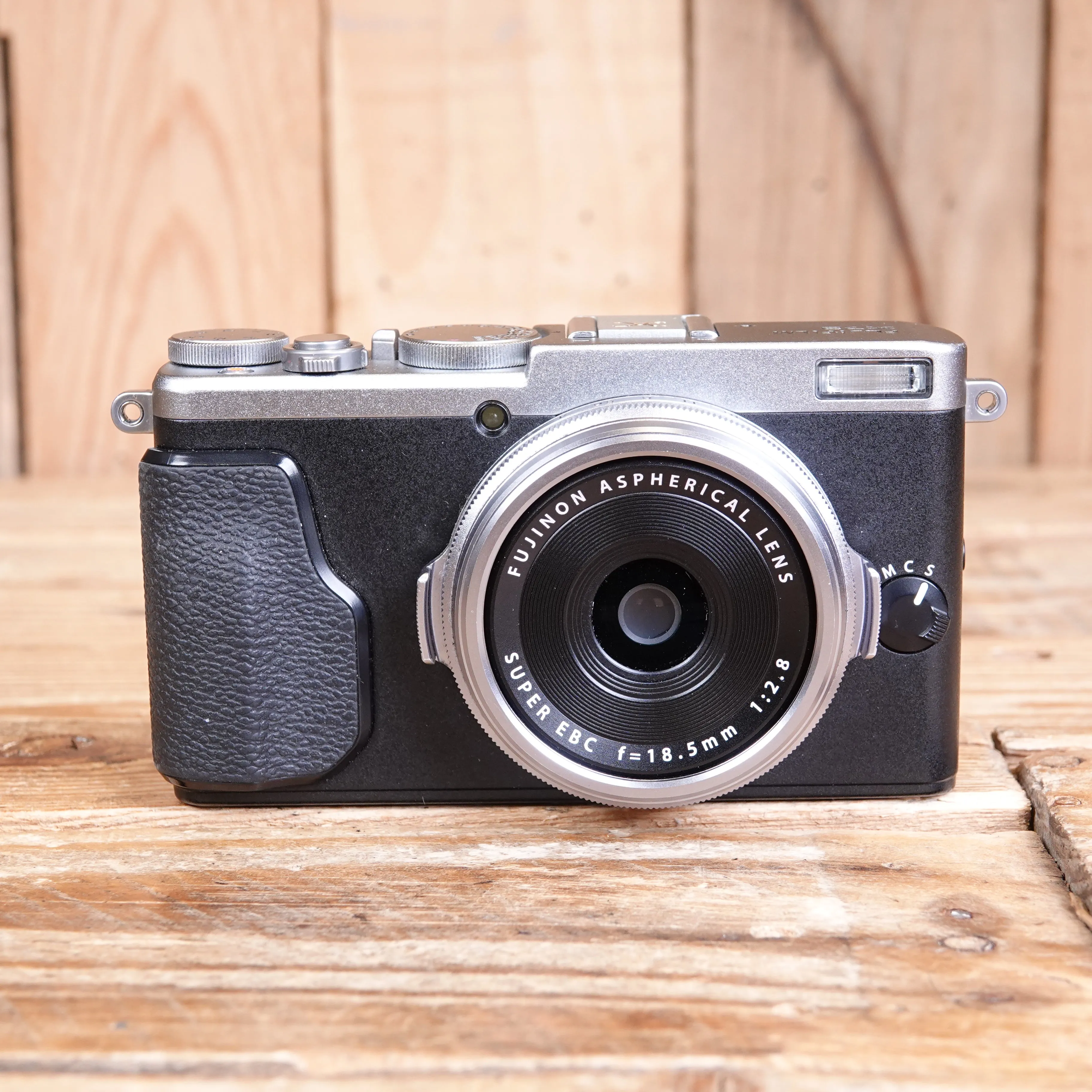 Used Fujifilm X70 Camera