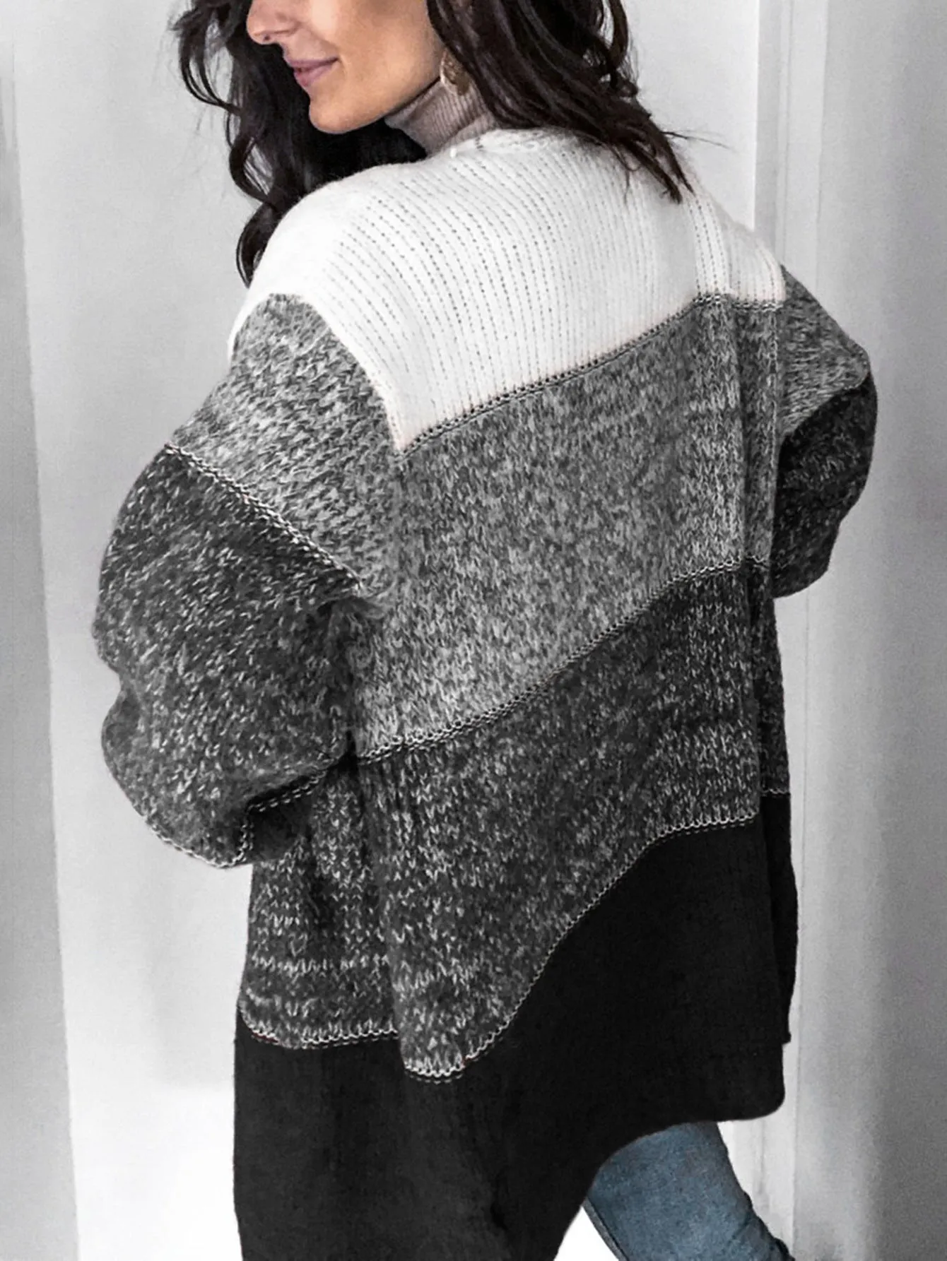 V-neck Contrast Knit Sweater Cardigans