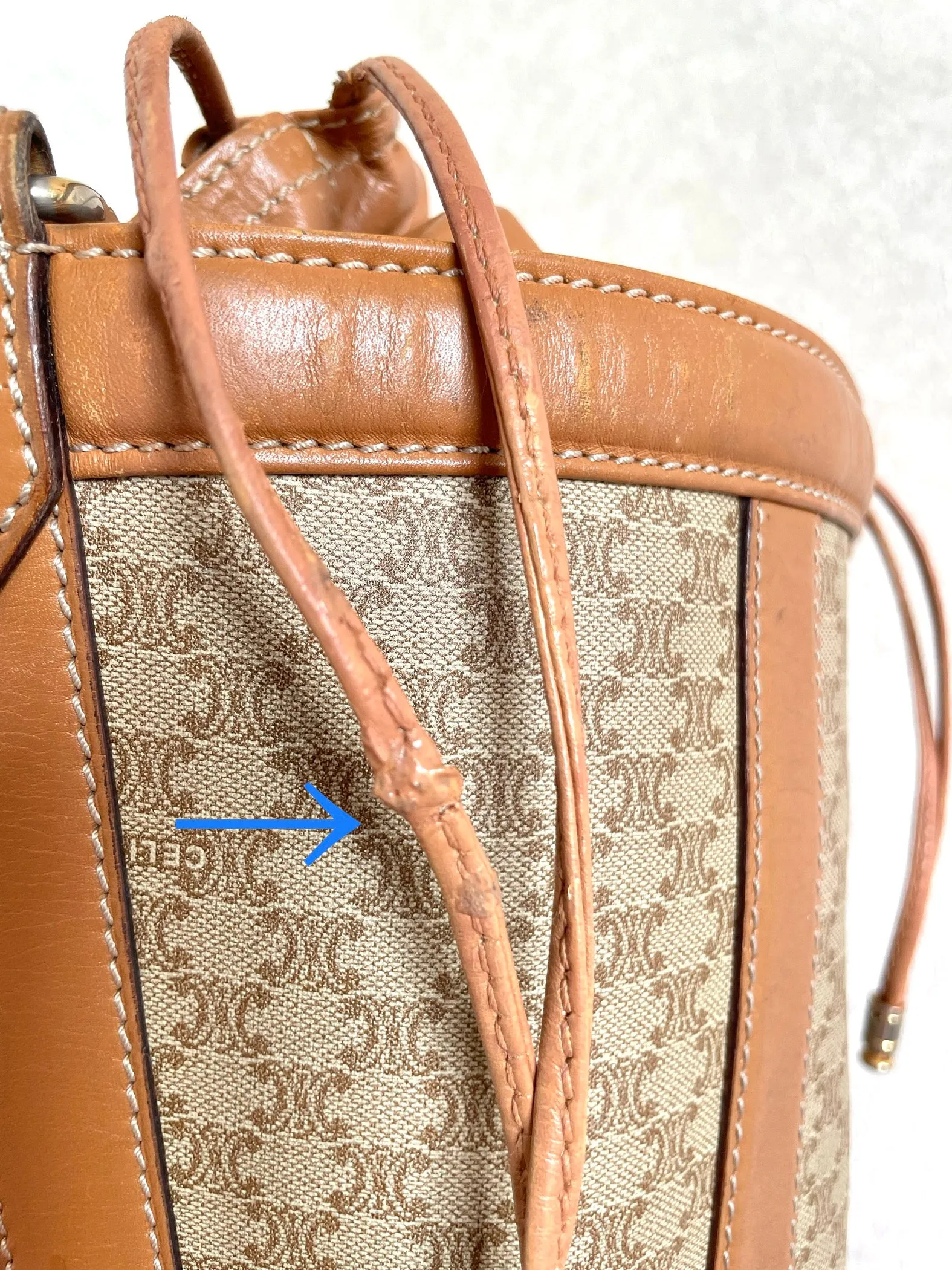 Vintage Celine round box shape hobo bucket shoulder purse in classic brown macadam blaison pattern with leather strap. 050111an1