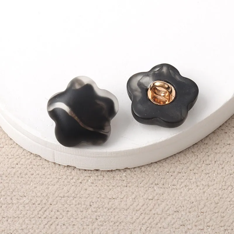 White Black Brown Resin Heart Flower Square Shape Shank Buttons 40 Pack