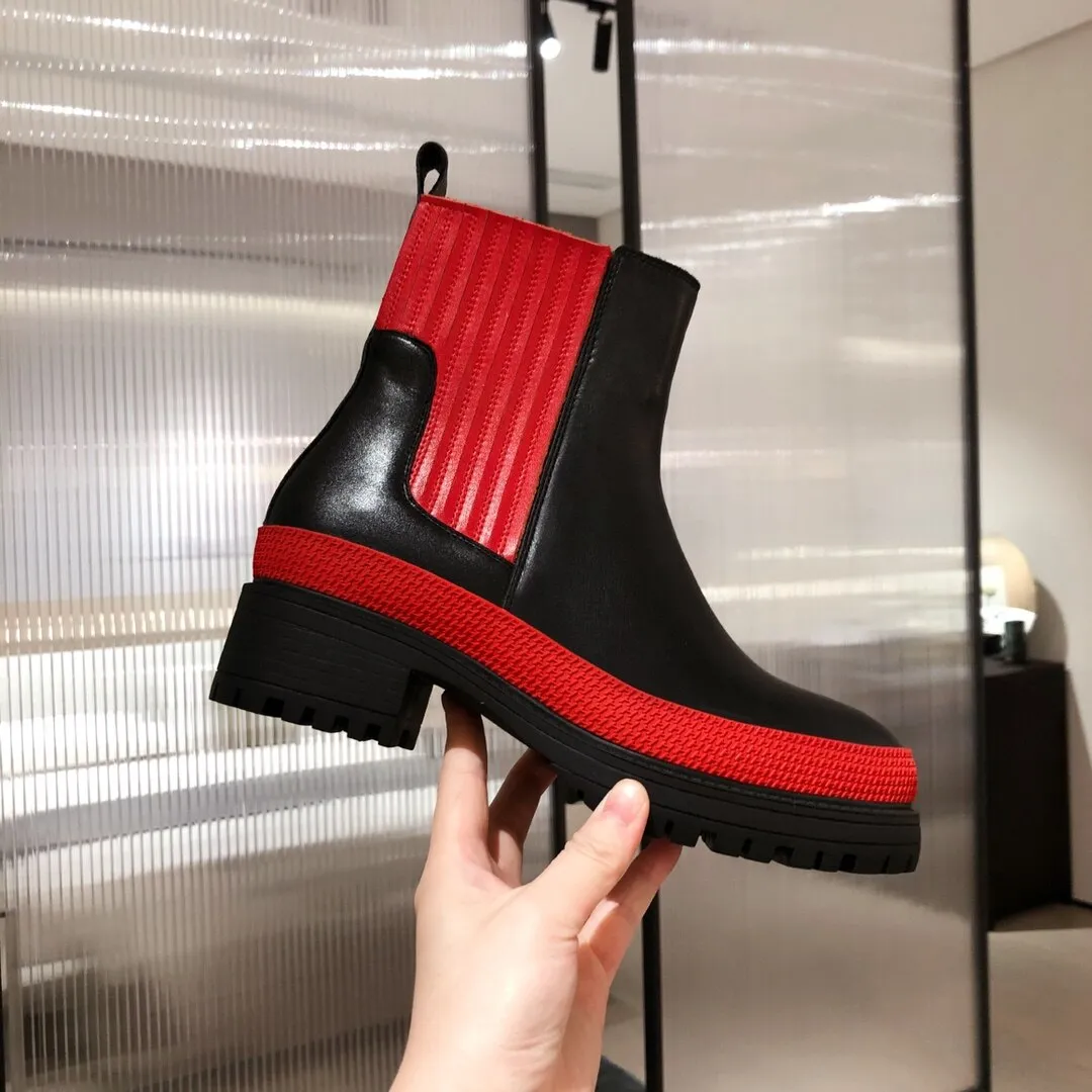 Woman Med Thick Heels Booties Round Toe