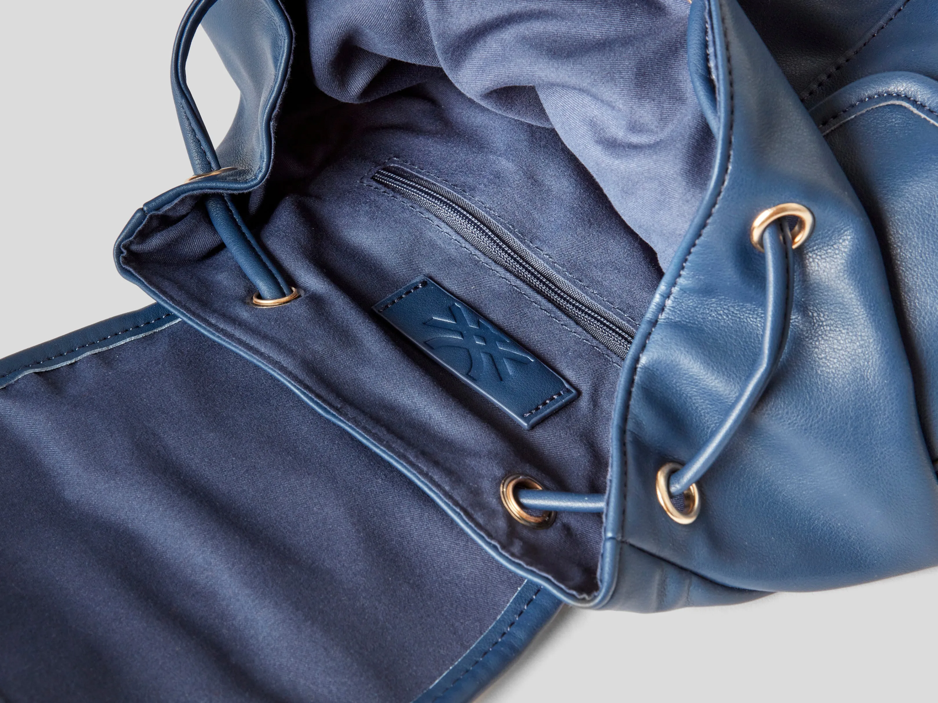 Women Solid Backpack Bag